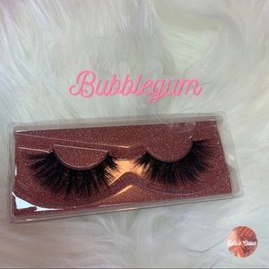 25 MM Bubblegum Lashes 💗